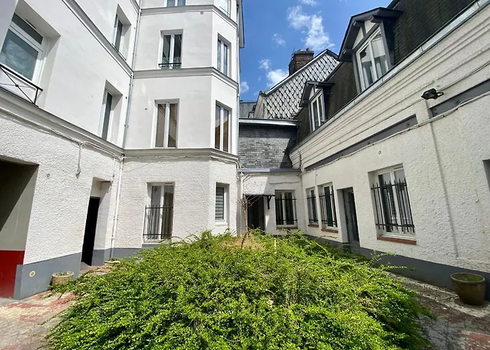 Nid Cosy Au Centre De - 074